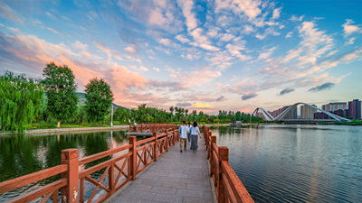 河湖清 生態綠 水韻西寧勝江南